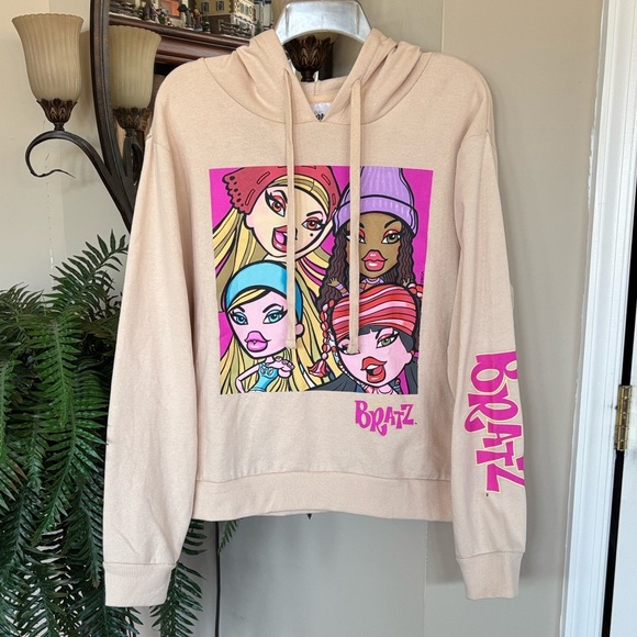 Brand New Bratz Hoodie Pullover Sweatshirt Cartoon Beige w/ Colorful Graphic Y2K - Picture 13 of 14